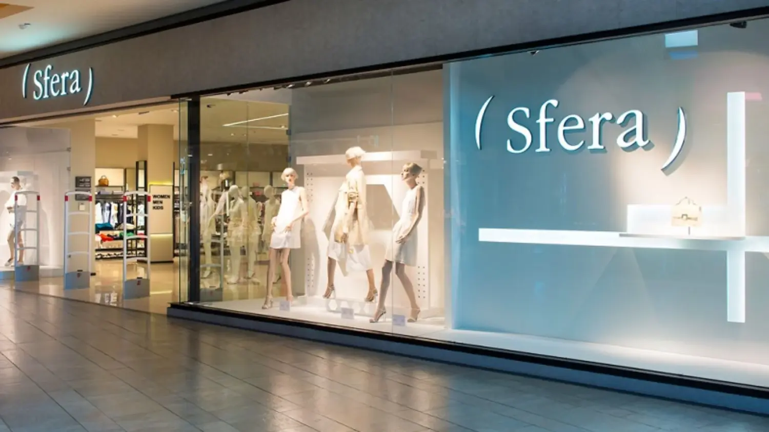 Los 3 conjuntos de Sfera que todas las influencers están recomendando llevar en primavera