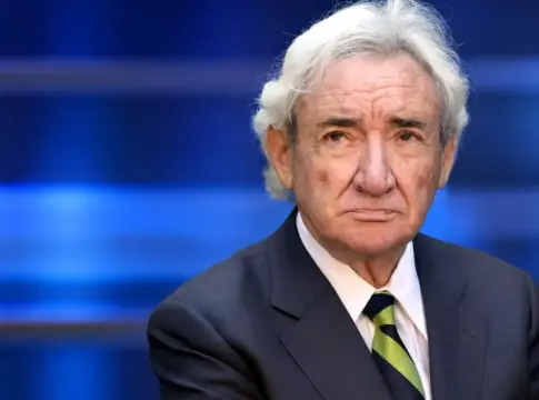 La voz de la radio española que hoy se debate entre la fama y el desahucio: el fracaso de Luis del Olmo La voz de la radio española que hoy se debate entre la fama y el desahucio: el fracaso de Luis del Olmo