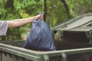 Madrid podría devolver 300 millones por la tasa de basuras: cuánto dinero toca por vecino