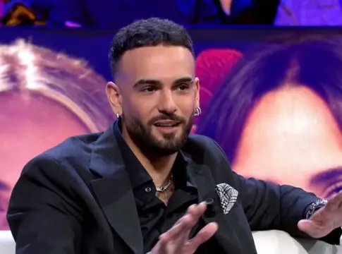 Manuel Cortés 'ajusta cuentas' con Gloria Camila y destapa sus infidelidades y una historia jamás contada | Fuente: Telecinco Manuel Cortés 'ajusta cuentas' con Gloria Camila y destapa sus infidelidades y una historia jamás contada