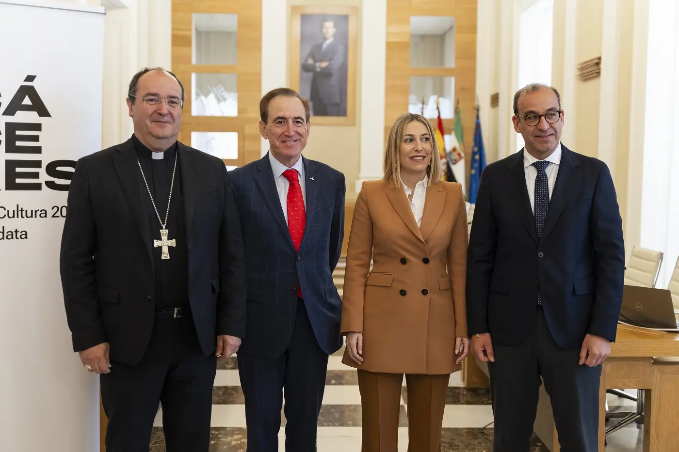 María Guardiola, Rafael Mateos, Mons. Jesús Pulido Arriero y Antonio Huertas