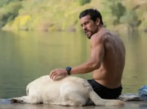 Mario Casas zeta Mario Casas y Luis Zahera sorprenden a Prime Video con la trampa de la Operación Ciénaga
