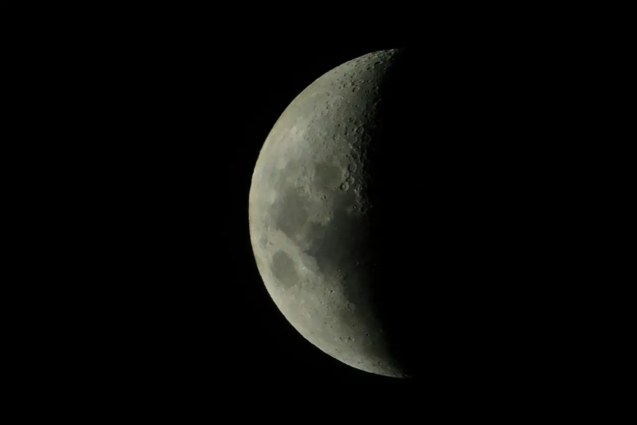 Nuevas pruebas apuntan a que la formación de la Luna fue más compleja de lo que se creía y no solo fruto de un impacto casual Nuevas pruebas apuntan a que la formación de la Luna fue más compleja de lo que se creía y no solo fruto de un impacto casual