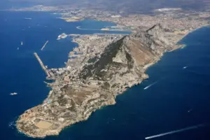 El "Rey de Gibraltar" que nunca pisó el Peñón: el surrealista exilio de los últimos defensores españoles