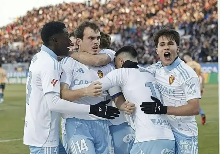 El Real Zaragoza recorta cinco puntos al descenso en un mes: la salvación a tiro