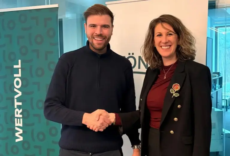 Schara firma una alianza estratégica con su principal socio industrial para impulsar su plan de crecimiento