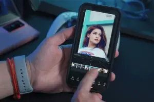 TikTok y CapCut se combinan ahora con nuevas herramientas de inteligencia artificial para crear vídeos virales de forma más sencilla