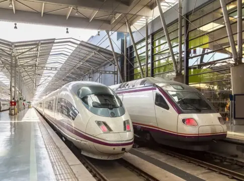 crisis ave Málaga semana Santa La crisis del AVE deja a Málaga como la única provincia con pérdidas millonarias en Semana Santa