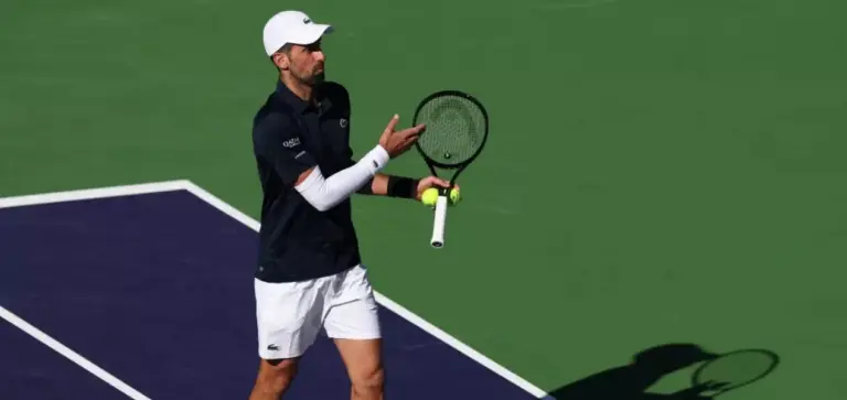 Djokovic tumba otro récord de Nadal en el regreso al Paraíso del Tenis