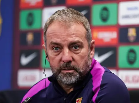 flick lewandowski ferran torres barcelona El lío de Hansi Flick con dos estrellas complica la vida al Barcelona