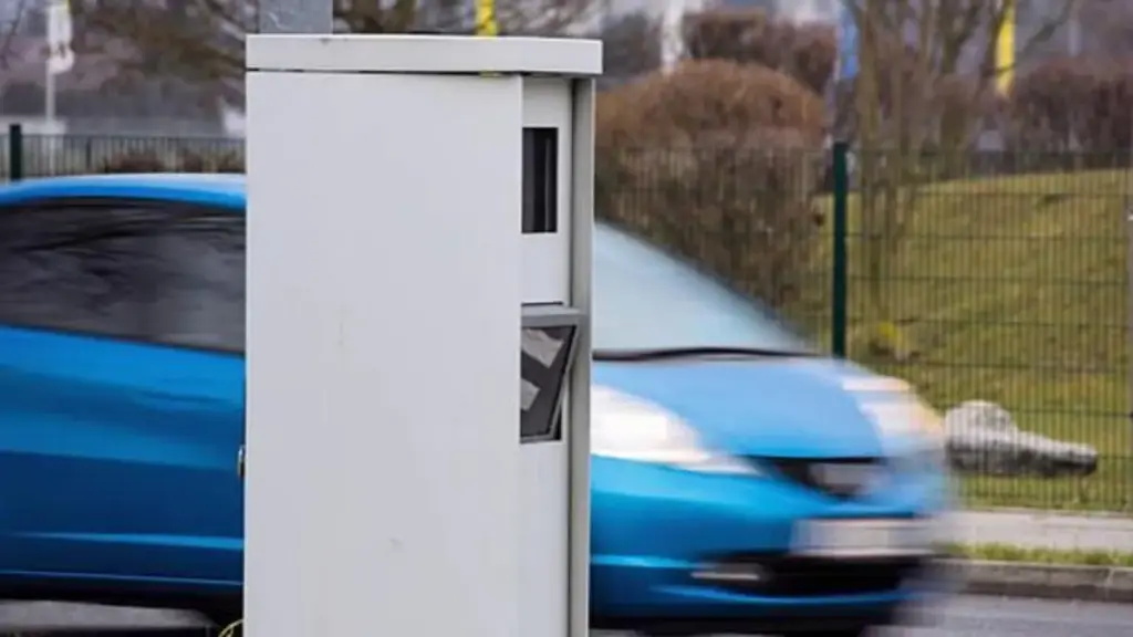 La DGT activa en las grandes ciudades el radar que multa por ir solo en el coche 1 La DGT activa en las grandes ciudades el radar que multa por ir solo en el coche