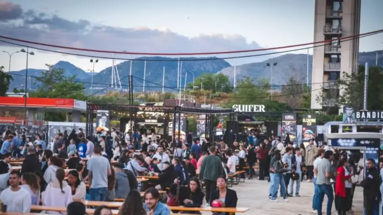The Champions Burger Valencia 2026: el festival de hamburguesas que arrasa en Mestalla con 25 food trucks