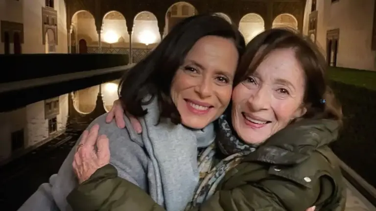 Aitana Sánchez-Gijón y su madre