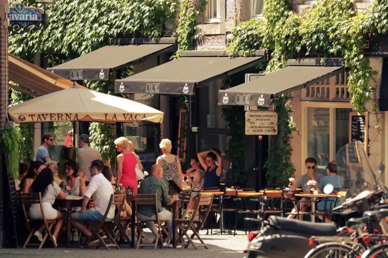 AEMET alerta: la cúpula de calor que eleva las temperaturas hasta 10°C por encima de lo normal