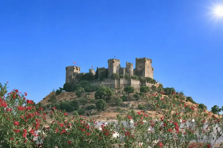 El castillo español que parece salido de 'El Señor de los Anillos': el destino más épico para visitar este fin de semana