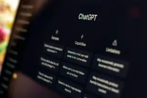 ChatGPT puede volverse más errático y complaciente cuando recibe demasiadas consultas o mensajes intensos