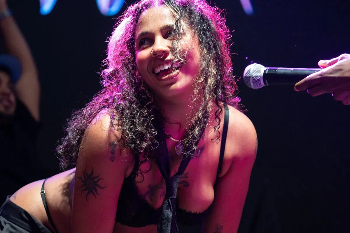 De Madonna a posar desnuda en una iglesia como Tokischa. la evolución de la provocación religiosa en la música De Madonna a posar desnuda en una iglesia como Tokischa: la evolución de la provocación religiosa en la música