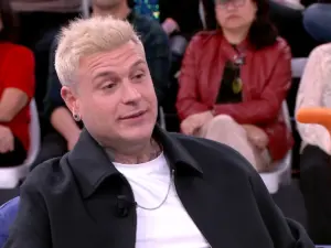 Detienen a Adrián Rodríguez tras un violento enfrentamiento con el equipo de 'Y ahora Sonsoles'