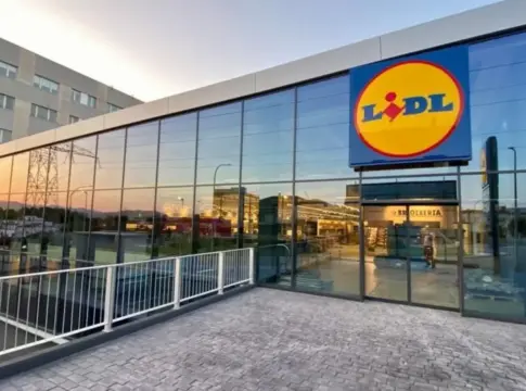 ¡Lo necesitas! El dispositivo de carga ultra rápida que Lidl ha lanzado por menos de 8 euros para cambiar las reglas del juego | Fuente: Lidl ¡Lo necesitas! El dispositivo de carga ultra rápida que Lidl ha lanzado por menos de 8 euros para cambiar las reglas del juego