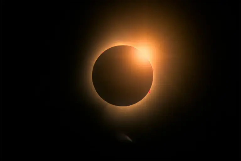 El eclipse solar de 2027 en España dispara los precios de los alojamientos en Andalucía: casas a 10.000 euros la noche