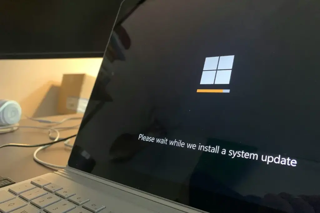 Estafa de Windows Update que suplanta la actualización del sistema para robar tus contraseñas
