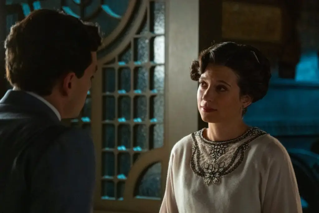 Estrategias en el refugio y los celos de Adriano