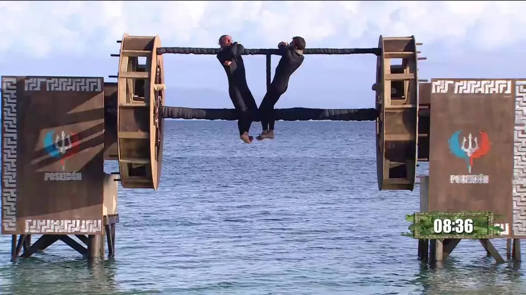 La Noria Infernal desata el pánico con la aparatosa caída al mar