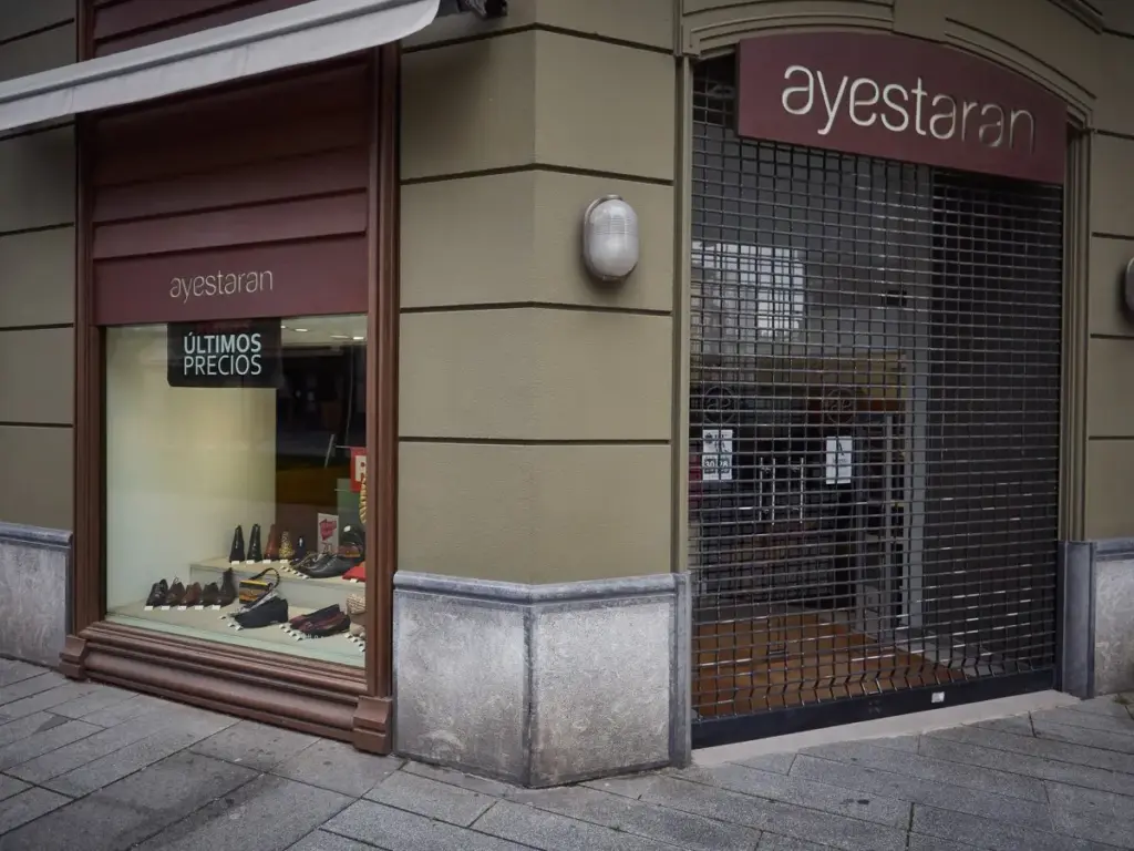 La regularización abre una carrera contrarreloj para entrar en el sistema antes de junio