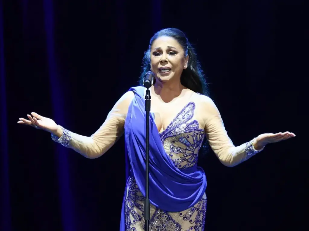 Las sombras que empañan el momento profesional de Isabel Pantoja