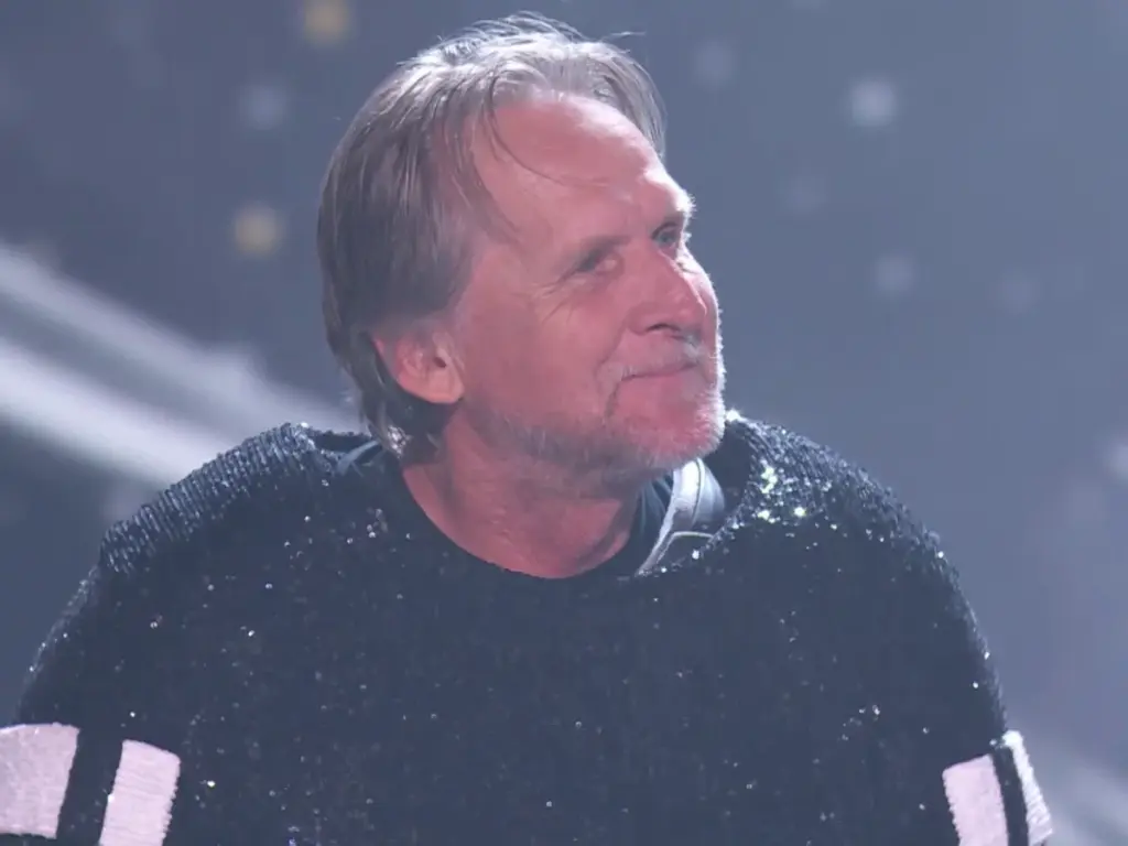 Bernd Schuster y su inesperada faceta como cantante bajo el Semáforo