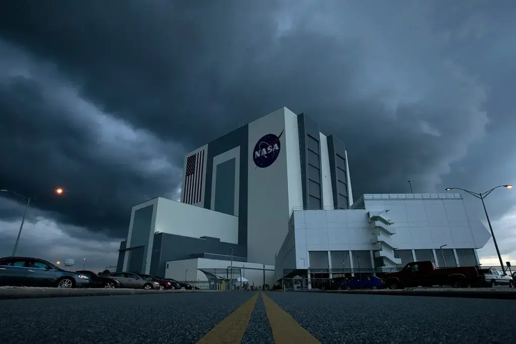 Orion presenta un problema técnico urgente que retrasa los planes lunares de la NASA