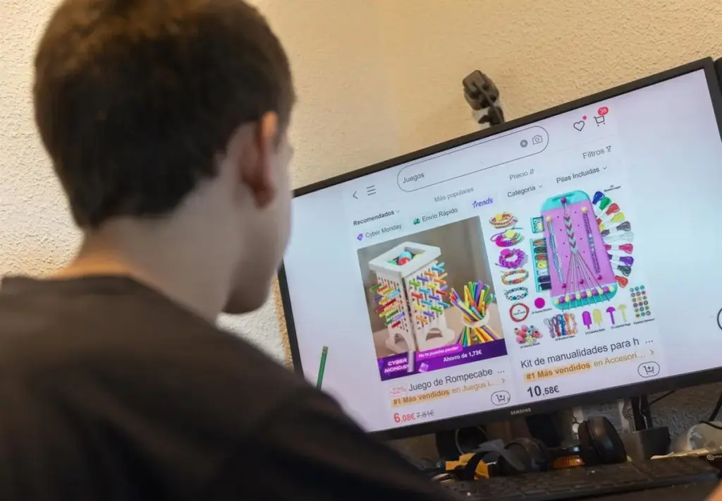 Perfiles falsos: el primer paso de una estafa que parece demasiado real