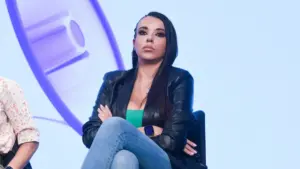 "Tengo a Vito Quiles y a otros dos matones a las puertas de mi casa": La grave denuncia de Sarah Santaolalla