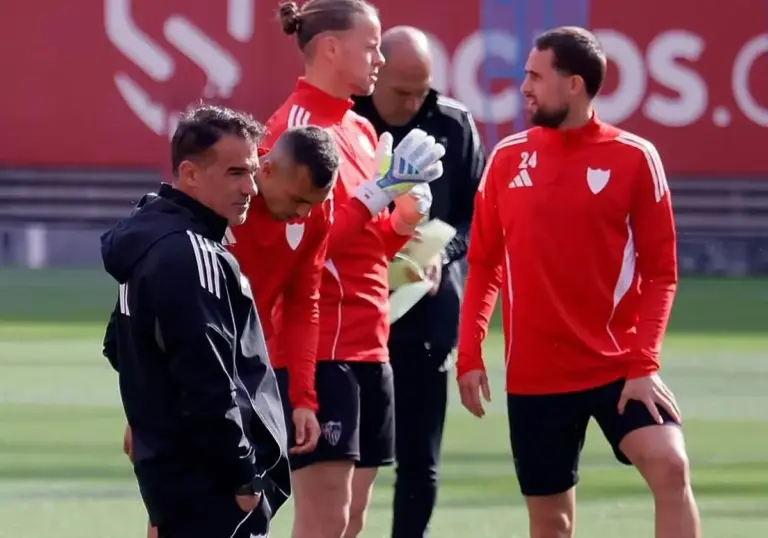 ​La ruina del Sevilla FC: el club gasta 30 millones de euros en futbolistas que no juegan