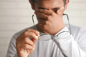 Siete rutinas cotidianas que están debilitando tu memoria sin que apenas lo notes