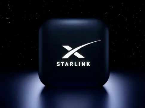 SpaceX investiga por qué uno de sus satélites se desintegra en órbita sin señales de un impacto externo SpaceX investiga por qué uno de sus satélites se desintegra en órbita sin señales de un impacto externo