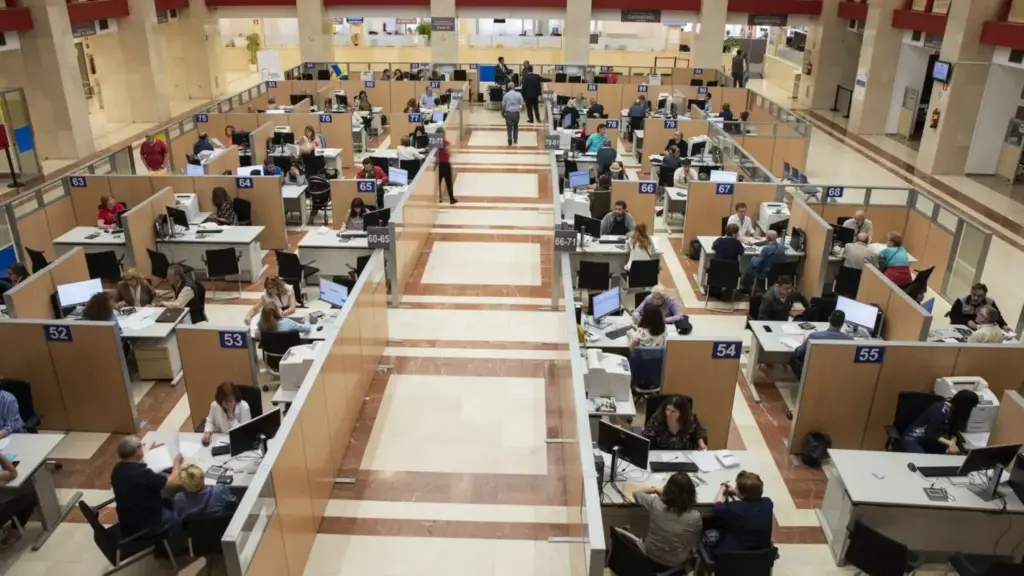 Trabajar a más de 27 grados ya no es “lo normal”: es un problema que puede tener consecuencias