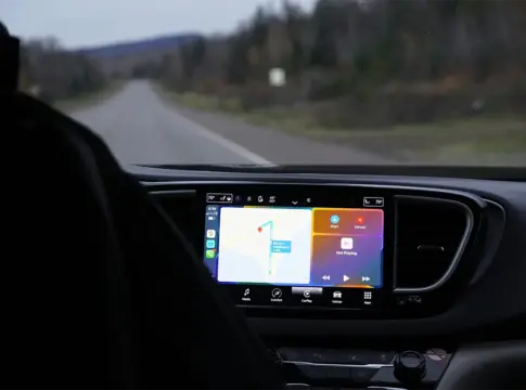 Tu viejo móvil se transforma en pantalla adicional para Android Auto en minutos Tu viejo móvil se transforma en pantalla adicional para Android Auto en minutos