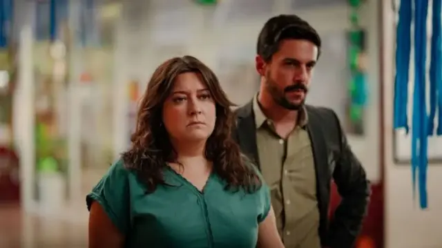 TVE se empeña en emitir capítulos interminables de sus series en La 1 y se va hasta la madrugada con 'Barrio Esperanza'