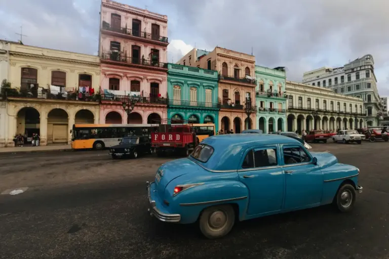 coche carbón vegetal Cuba