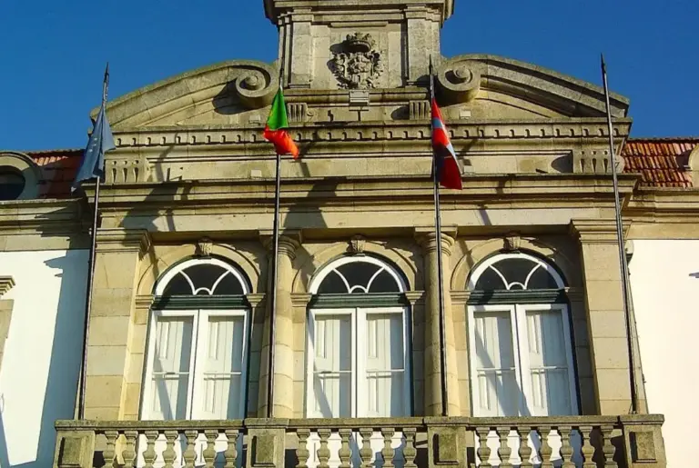Ni Aveiro ni Oporto tienen la paz de los azulejos de Ovar y este es el momento de visitarla a mitad de precio