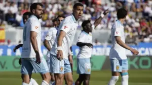 El Real Zaragoza se mete en un lío por la falta de gol: ya solo le queda la épica