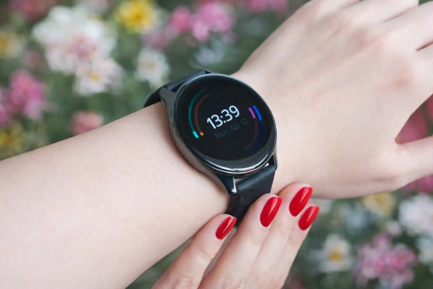 ¿Tienes 100 euros? Este es el reloj inteligente de OnePlus que lo tiene todo y que arrasa en ventas hoy ¿Tienes 100 euros? Este es el reloj inteligente de OnePlus que lo tiene todo y que arrasa en ventas hoy