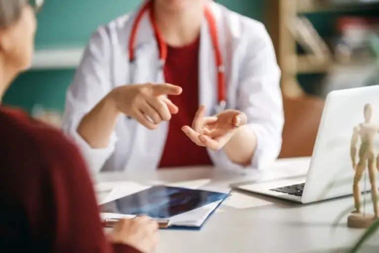 La salud ante su mayor punto de inflexión: cinco retos estructurales que redefinirán el sistema sanitario en la próxima década