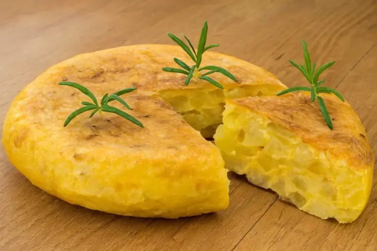 Julia, la abuela de 87 años, desvela su truco viral para la tortilla de patatas perfecta