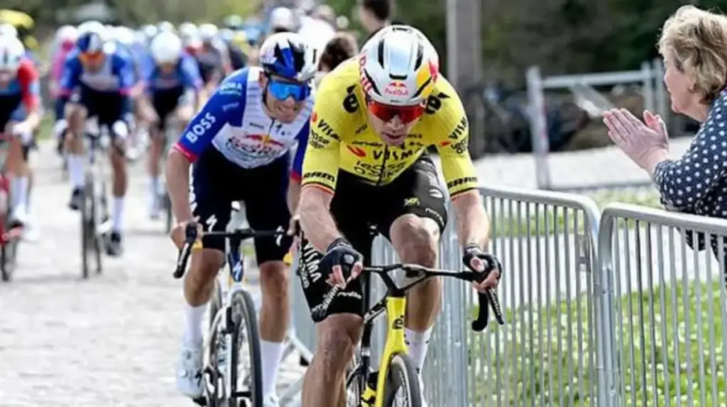 El momento de Van Aert: el ciclista belga busca en Flandes el éxito que le falta tras sus caídas 1 El momento de Van Aert: el ciclista belga busca en Flandes el éxito que le falta tras sus caídas
