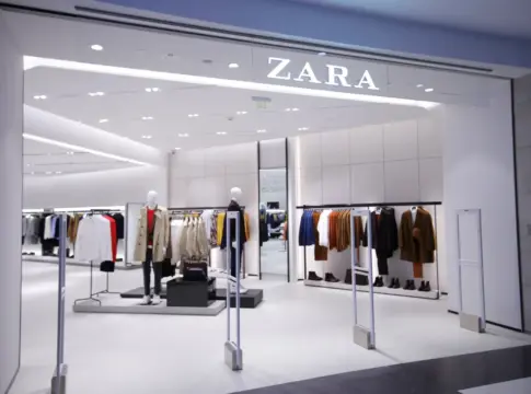 ¿Cuánto cuesta el traje de Zara que usó Bad Bunny en la Met Gala? - Fuente: Zara ¿Cuánto cuesta el traje de Zara que usó Bad Bunny en la Met Gala?