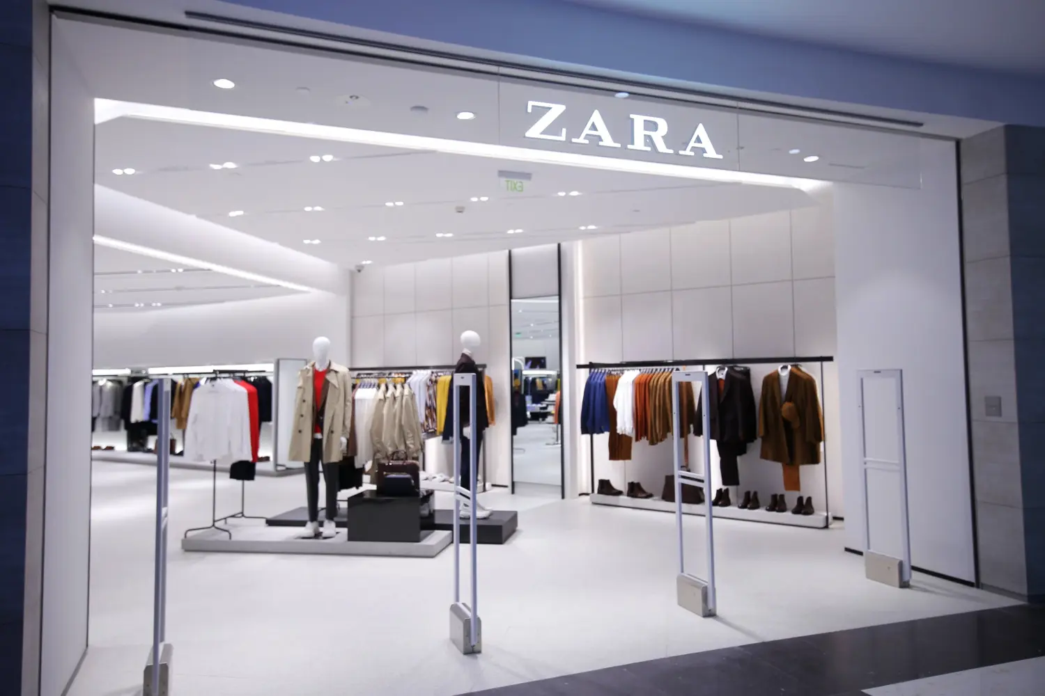 ¿Cuánto cuesta el traje de Zara que usó Bad Bunny en la Met Gala? - Fuente: Zara ¿Cuánto cuesta el traje de Zara que usó Bad Bunny en la Met Gala?