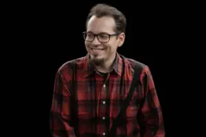 Así cambió la vida de Andrés de la Cruz, el inolvidable Boliche de ‘Los Serrano’, que ahora enseña postproducción