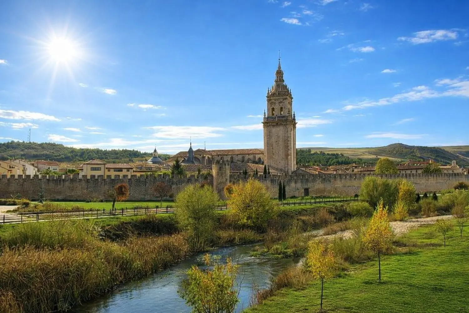 Guía completa de Burgo de Osma: historia de la catedral sin obispo y precios de estancia actualizados Guía completa de Burgo de Osma: historia de la catedral sin obispo y precios de estancia actualizados